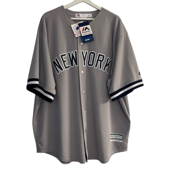 Majestic Other - New York Yankees Majestic Men XL-XXLG Gray Button Down Gray Baseball Jersey Road